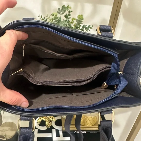 Navy Blue Handbag - Picture 13 of 15